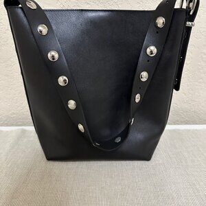 NWT Madewell Essential Medium Bucket Tote Black Stud